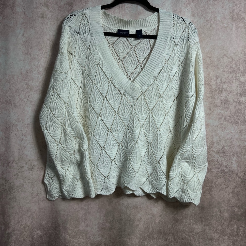 Daytrip Cream V-Neck Sweater